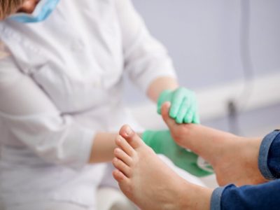 Difference Between a Podiatrist and Chiropodist